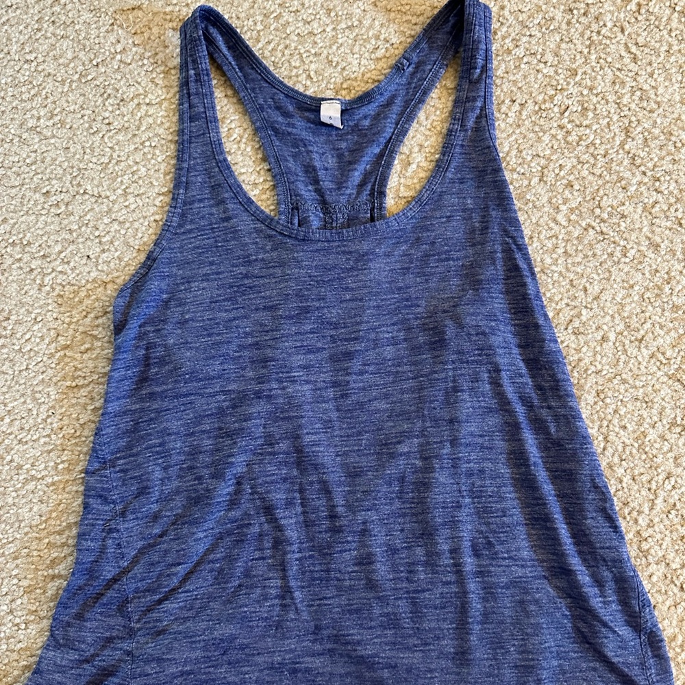 Lululemon Yoga Apparel - Salute the Sun tank. Size 6